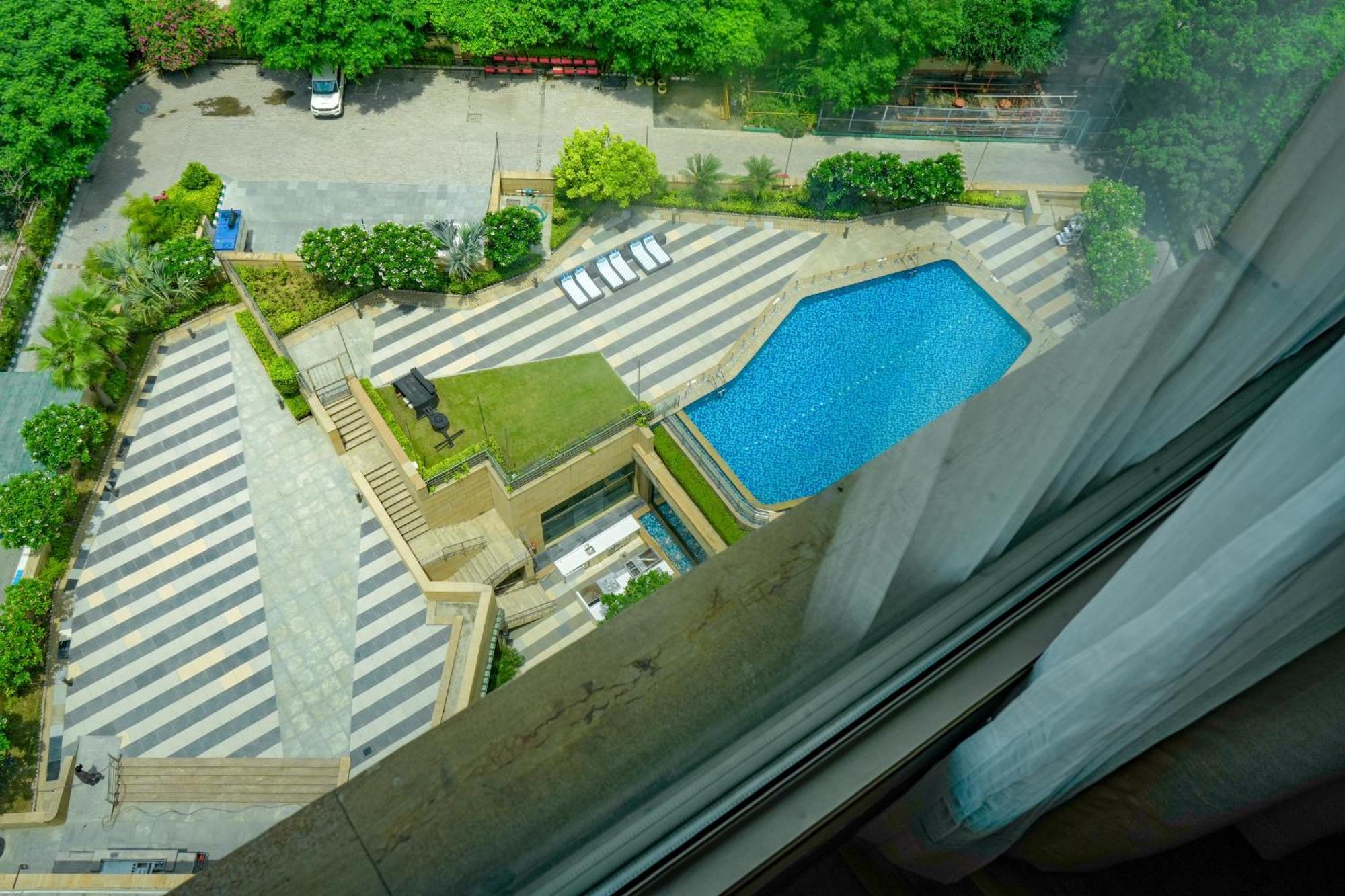 Courtyard By Marriott Gurugram Downtown Hotel Gurgaon Eksteriør billede